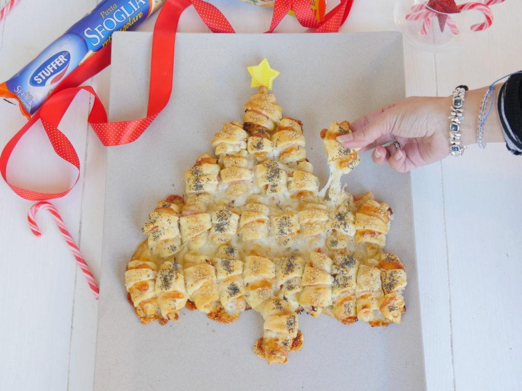 Ricette Dolci Di Natale Misya.Albero Di Cornetti Di Pasta Sfoglia Stuffer