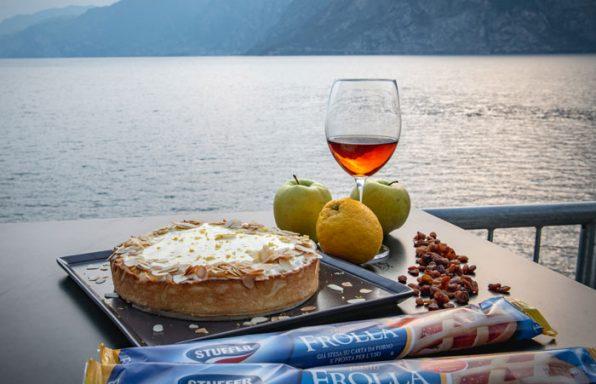 crostata con mele caramellate al vin santo del trentino con crema alla mandorla